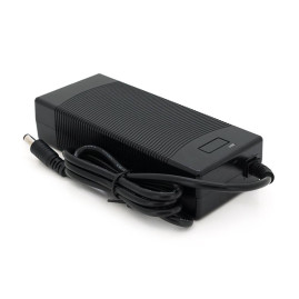 Зарядний пристрій HE/HB-360502 для LiFePo акумуляторів 36.5V2A, штекер 5,5*2.1, з індикацією, BOX