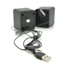 Колонки 2.0 Kisonli V310 для ПК і ноутбука, USB + 3.5mm, 2x0,5W, 20Hz- 20KHz, Red, BOX, Q100