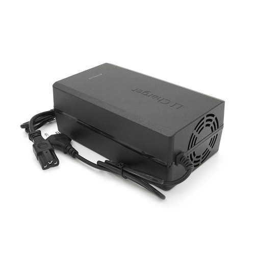 Зарядний пристрій для акумуляторів Li-ion 60V(67,2V),16S,8A,штекер Triangle plug (T-tipe/IEC/C13 N+L-) ,з індикацією,BOX