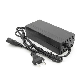 Зарядний пристрій акумуляторів Li-ion 16.8V, 5A, , роз'єм Triangle plug (T-tipe/IEC/C13 N+L-), LED-індикація