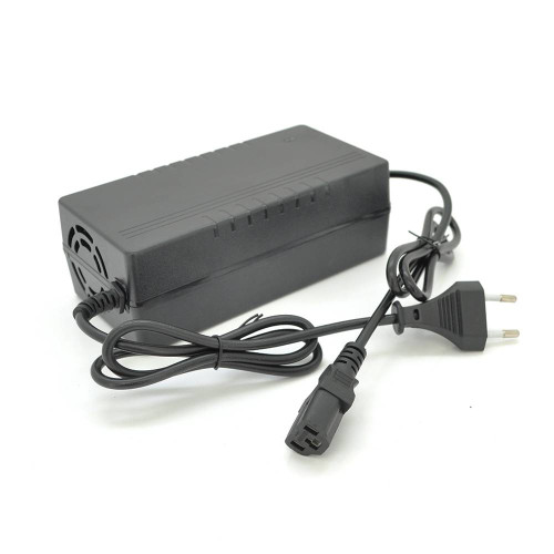 Зарядний пристрій для акумуляторів Li-ion 36V(42V),10S,4A, штекер Triangle plug (T-tipe/IEC/C13 N+L-, з індикацією