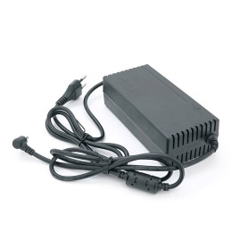 Зарядний пристрій для акумуляторів Li-ion 16,8V,4S,10A, штекер 5,5х2,5мм, 135x55x45mm