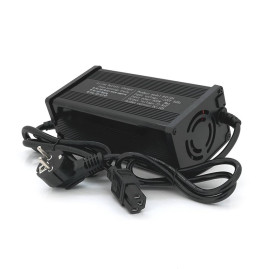 Зарядний пристрій для акумуляторів LiFePo4 72V(87,6V), 24S, 10A, штекер Triangle plug (T-tipe/IEC/C13 N+L-), 185x88x60mm