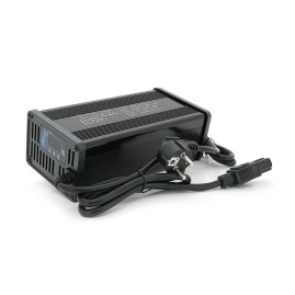 Зарядний пристрій для акумуляторів Li-ion 72V(84V),20S,12A, штекер Triangle plug (T-tipe/IEC/C13 N+L-),185x88x60mm
